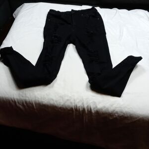 Red Fox womens size 11 ripped jeans